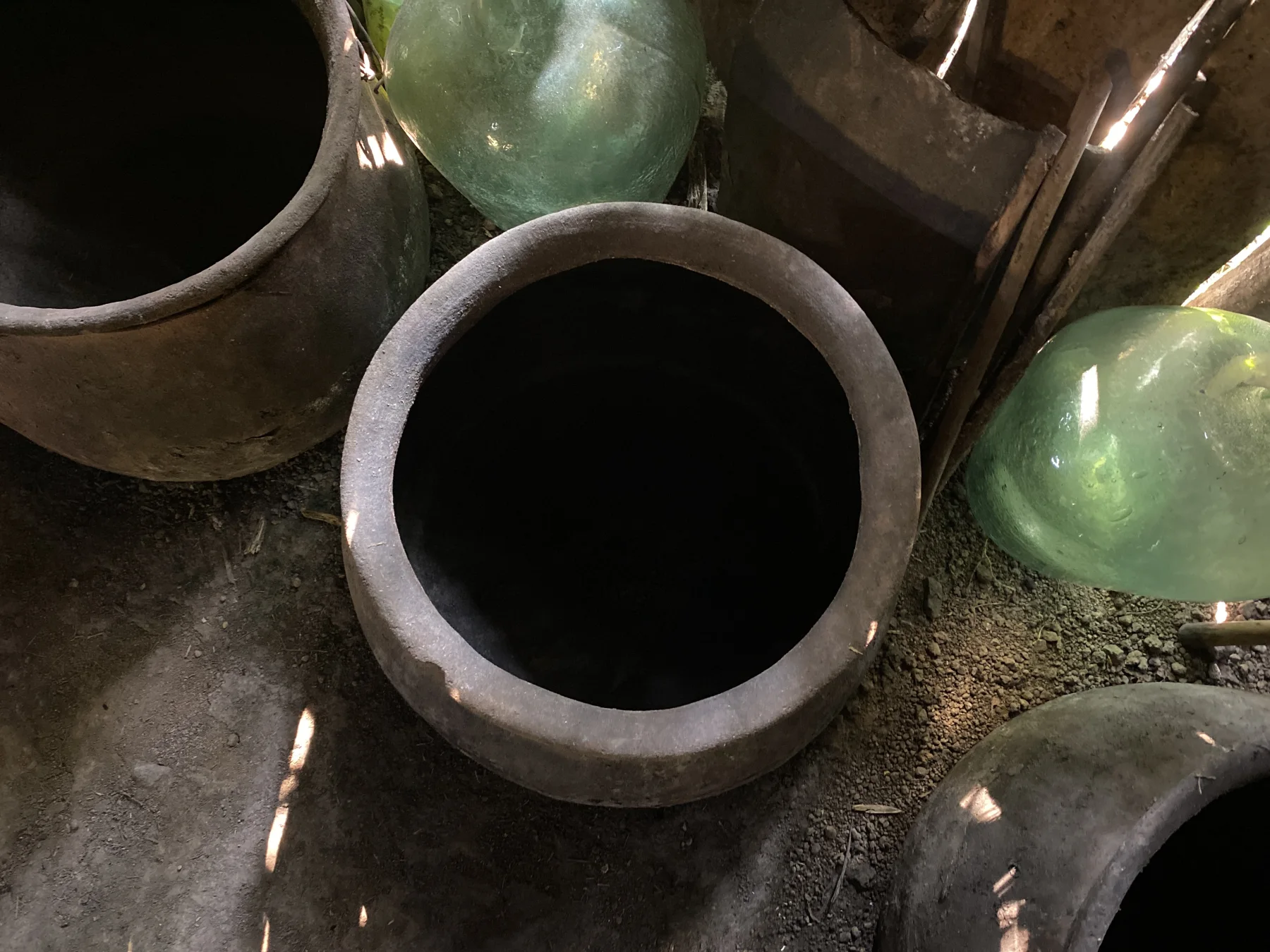 Clay fermentation pots inside the Sierra Mixe vinatera